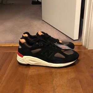 Made in USA - New Balance 990